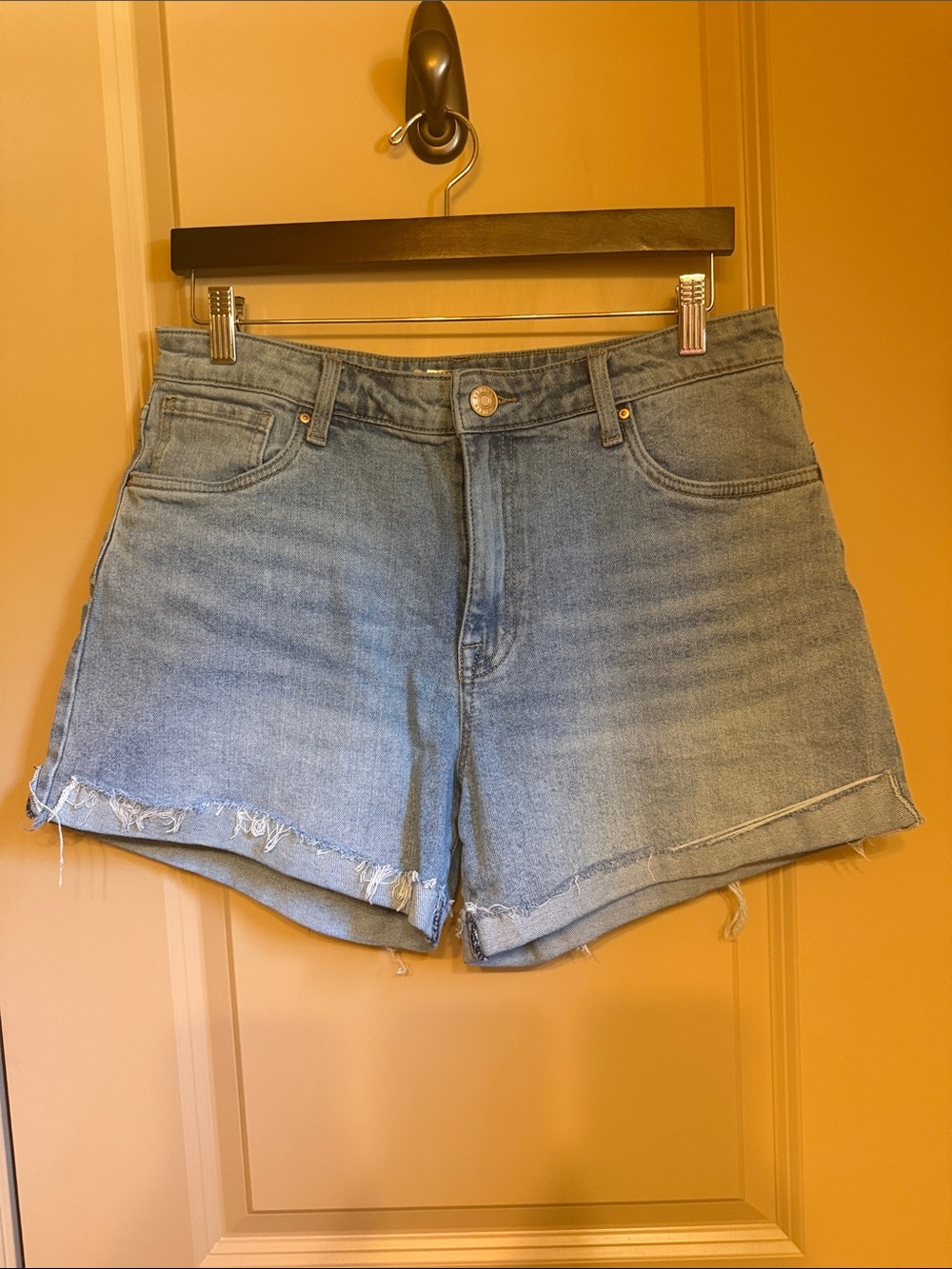 Kut from the Kloth Light Blue Denim Cutoff Shorts